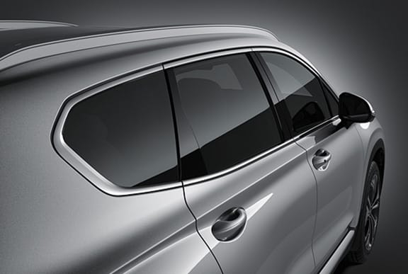 Hyundai Santa Fe Molduras de vidrios cromadas.